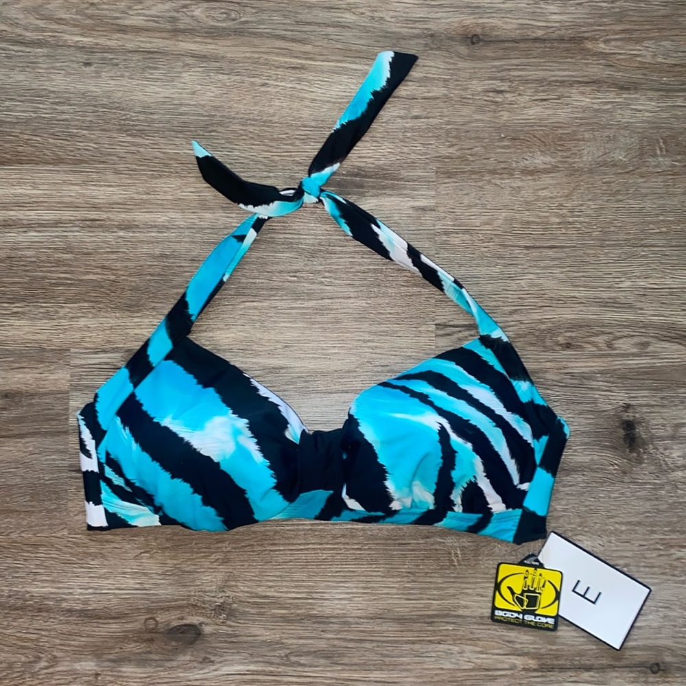 ⭐️ 3 for $15 NWT Halter Bikini Top